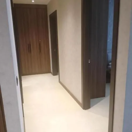 Woodside 70m2 아파트